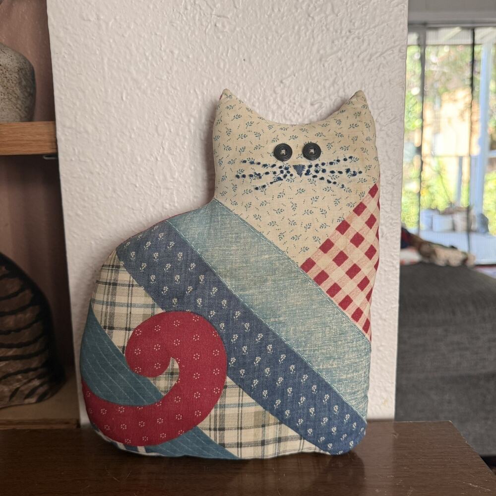 Vintage Country Primitive Patchwork Fabric Cat Pillow Button Eyes Doorstop 9in